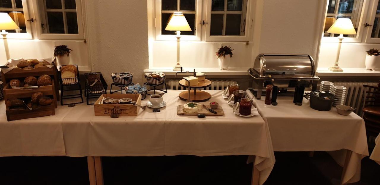 Hotel Knudsens Gaard أودنسه المظهر الخارجي الصورة